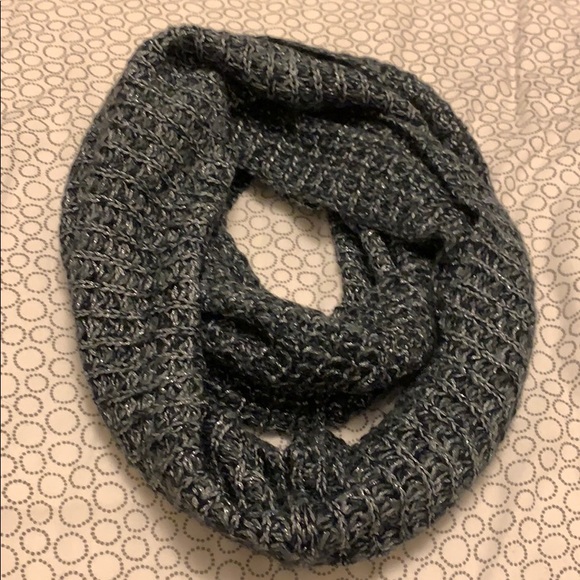 Ann Taylor Loft Infinity Scarf - Picture 2 of 3